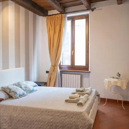 Ai Piedi Del Castello / 4Pl / Apt. Full Verona Exterior foto