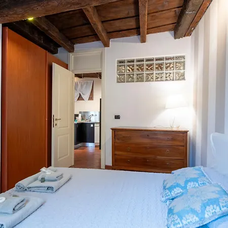 Ai Piedi Del Castello / 4Pl / Apt. Full Verona Exterior foto