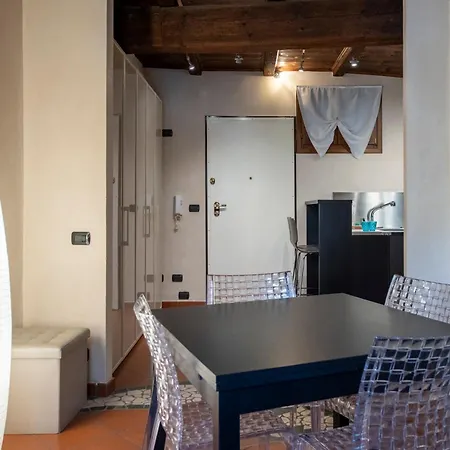 Ai Piedi Del Castello / 4Pl / Apt. Full Verona Exterior foto